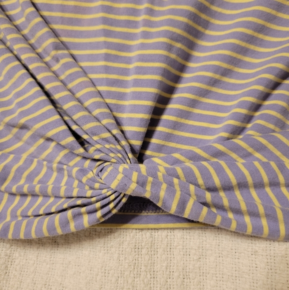 SHEIN PURPLE/YELLOW CROPPED TEE - Picture 4 of 7